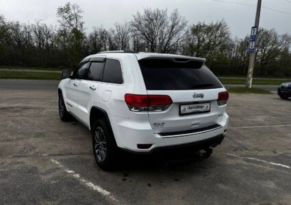 Купить марку машины Jeep Grand Cherokee 3.6 AT AWD 2018 в Луганске