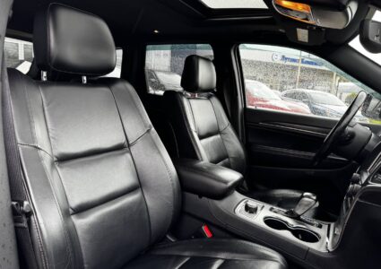 Купить марку машины Jeep Grand Cherokee 3.6 AT AWD 2018 в Луганске