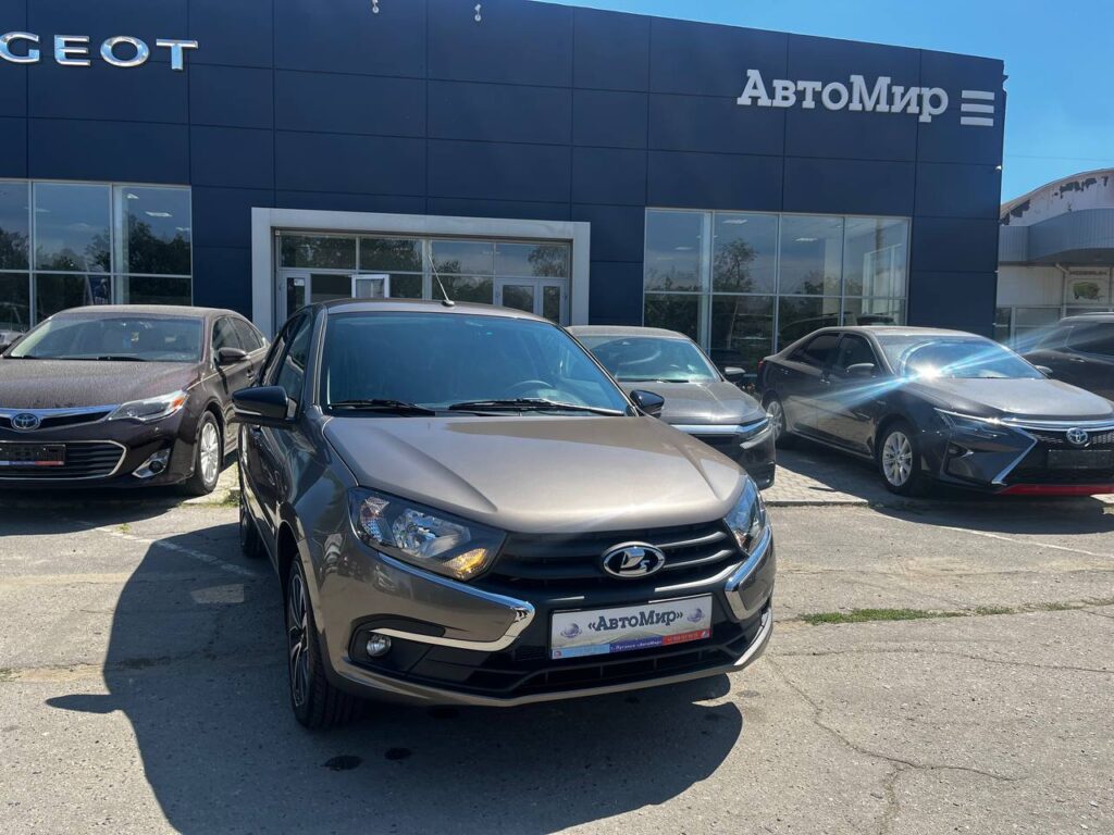 Фотографии авто Lada Granta Club Enjoy в автосалоне Автомир доступные для покупки