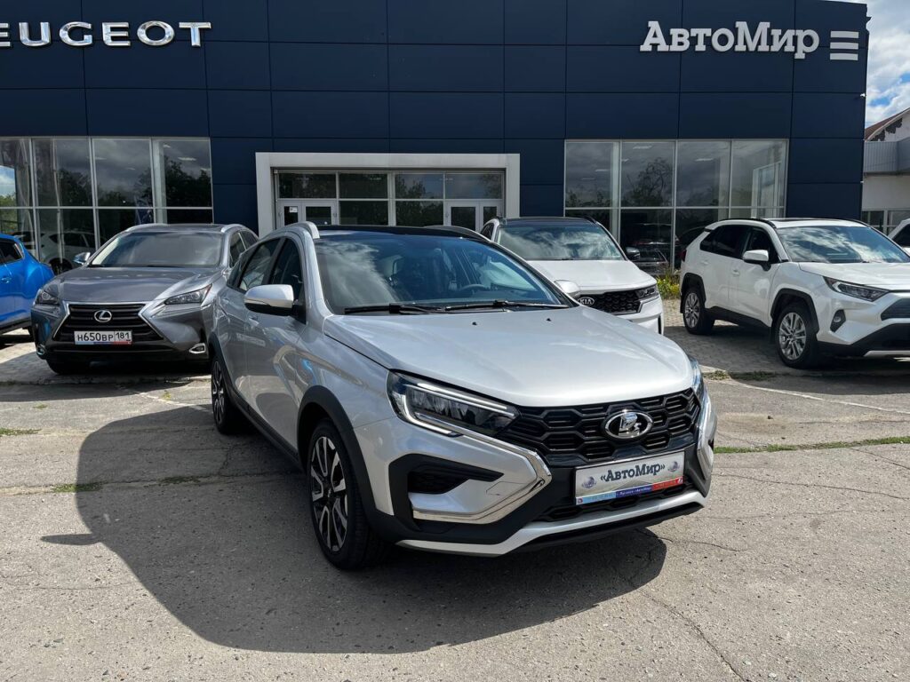 Фотографии авто Lada Vesta SW CROSS Enjoy в автосалоне Автомир доступные для покупки