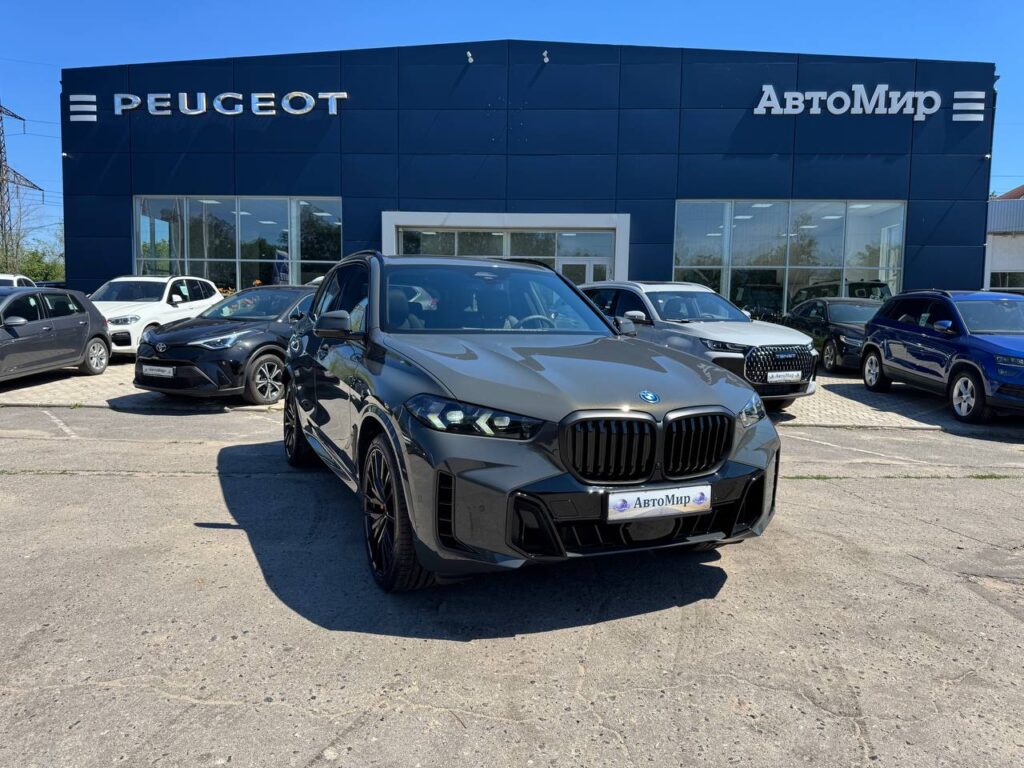 Фотографии авто BMW X5 xDrive50e в автосалоне Автомир доступные для покупки