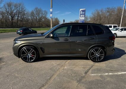 Купить марку машины BMW X5 xDrive50e 2024 в Луганске