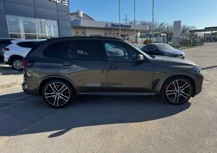 Купить марку машины BMW X5 xDrive50e 2024 в Луганске