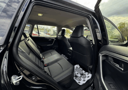Купить марку машины Toyota RAV4 2.5 4WD гибрид В наличии в Луганске