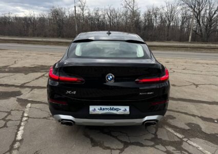 Купить марку машины BMW X4 2.0 AT В наличии в Луганске