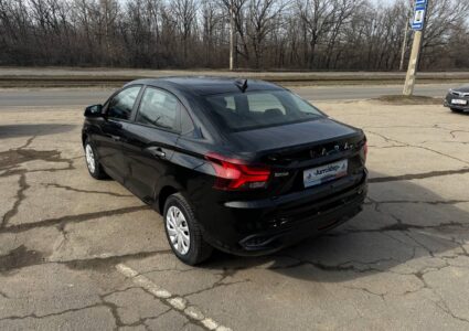 Купить марку машины Lada ISKRA 1.6 MT В наличии в Луганске