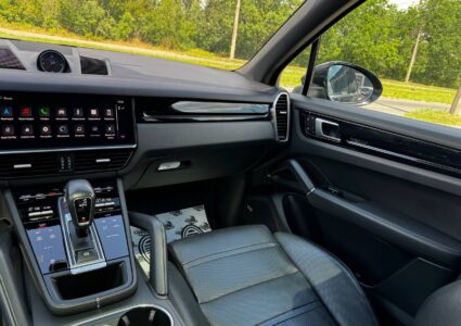 Купить марку машины Porsche Cayenne 2022 в Луганске