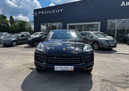 Купить марку машины Porsche Cayenne 2022 в Луганске