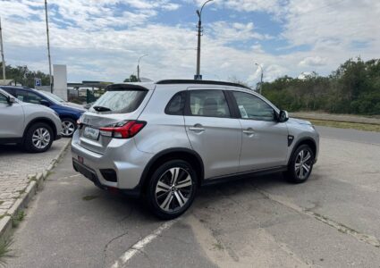 Купить марку машины Mitsubishi ASX В наличии в Луганске