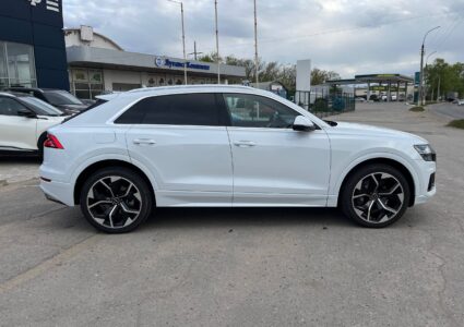 Купить марку машины Audi Q8 3.0 AT 2019 в Луганске