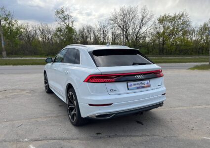 Купить марку машины Audi Q8 3.0 AT 2019 в Луганске