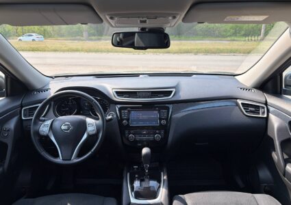 Купить марку машины Nissan X-Trail 2.0 2015 в Луганске
