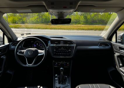 Купить марку машины Volkswagen Tiguan 2.0 AT 2021 в Луганске