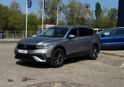 Купить марку машины Volkswagen Tiguan 2.0 AT 2021 в Луганске