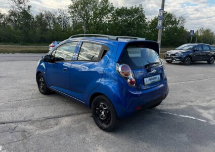 Купить марку машины Chevrolet Spark 2011 в Луганске