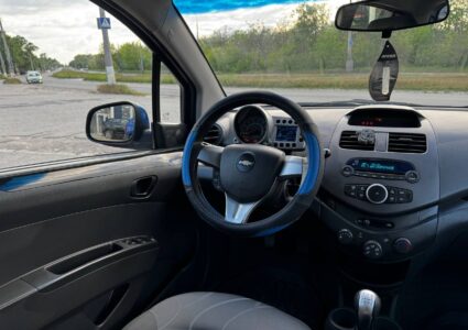 Купить марку машины Chevrolet Spark 2011 в Луганске