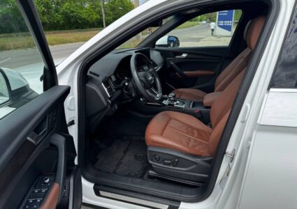 Купить марку машины Audi Q5 2.0 AMT 2022 в Луганске