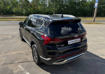 Купить марку машины Hyundai Santa Fe 2021 в Луганске
