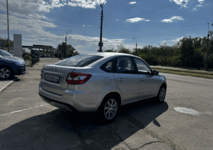 Купить марку машины Lada Granta 1.6 MT в наличии в Луганске
