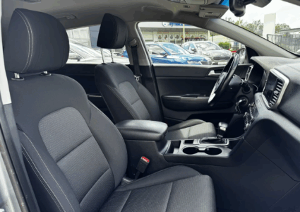 Купить марку машины Kia Sportage 2.0 AT 2020 в Луганске