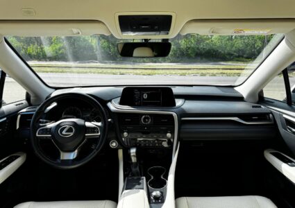 Купить марку машины Lexus RX300 2019 в Луганске