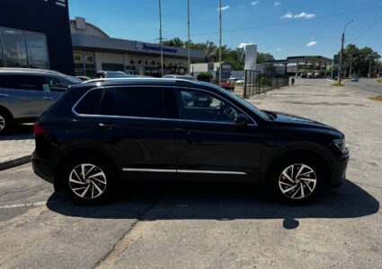 Купить марку машины Volkswagen Tiguan 2.0 4WD 2018 в Луганске
