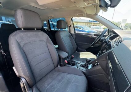 Купить марку машины Volkswagen Tiguan 2.0 4WD 2018 в Луганске