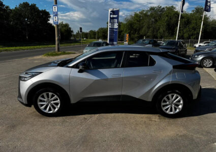 Купить марку машины Toyota C-HR в наличии в Луганске