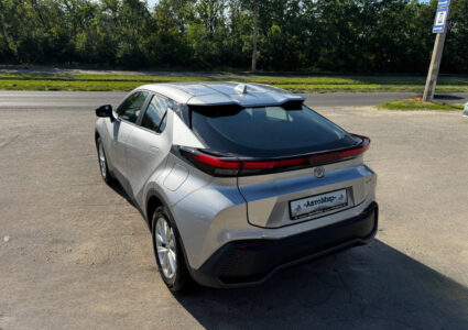 Купить марку машины Toyota C-HR в наличии в Луганске