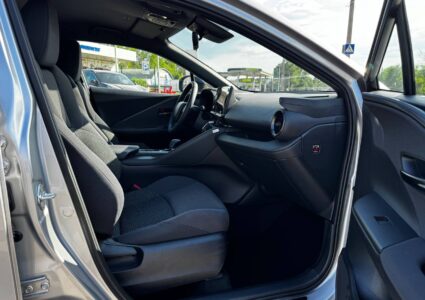 Купить марку машины Toyota C-HR в наличии в Луганске