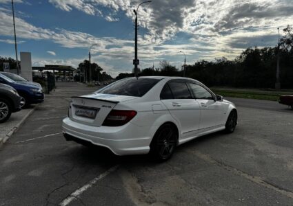 Купить марку машины Mercedes-Benz C250 2014 в Луганске