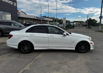 Купить марку машины Mercedes-Benz C250 2014 в Луганске
