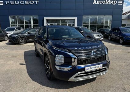 Купить марку машины Mitsubishi Outlander 2.5 2024 в Луганске