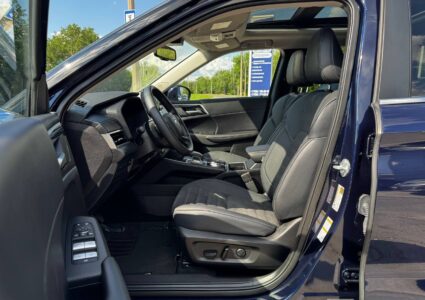 Купить марку машины Mitsubishi Outlander 2.5 2024 в Луганске