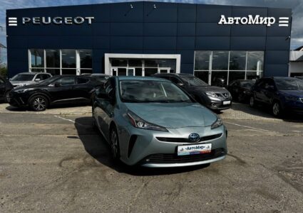 Купить марку машины Toyota Prius 2022 в Луганске
