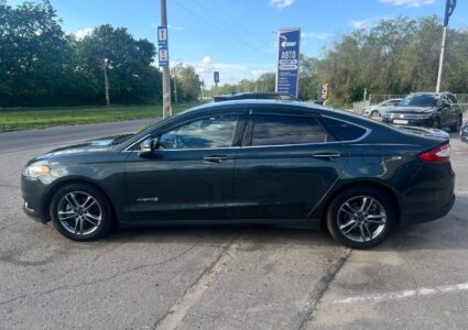 Купить марку машины Ford Fusion 2016 в Луганске