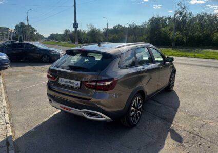 Купить марку машины Lada Vesta SW Cross В наличии в Луганске