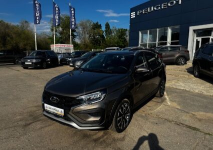 Купить марку машины Lada Vesta SW Cross В наличии в Луганске