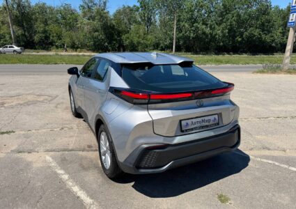 Купить марку машины Toyota C-HR В наличии в Луганске