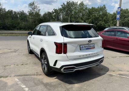 Купить марку машины Kia Sorento 2021 в Луганске