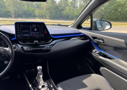 Купить марку машины Toyota C-HR 2021 в Луганске