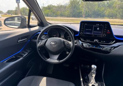Купить марку машины Toyota C-HR 2021 в Луганске