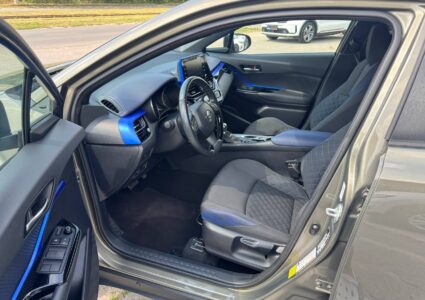 Купить марку машины Toyota C-HR 2021 в Луганске