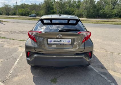 Купить марку машины Toyota C-HR 2021 в Луганске