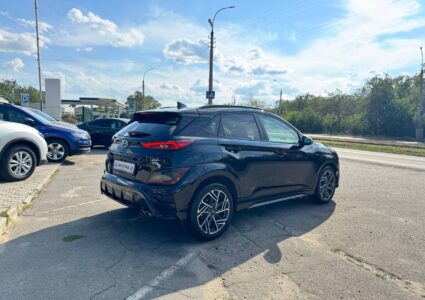 Купить марку машины Hyundai Kona 1.6 4WD 2021 в Луганске