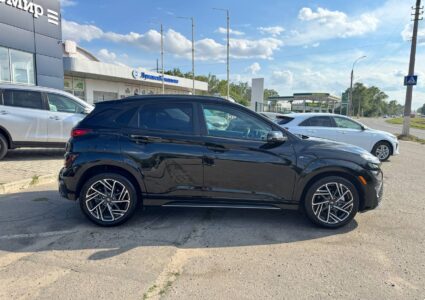Купить марку машины Hyundai Kona 1.6 4WD 2021 в Луганске