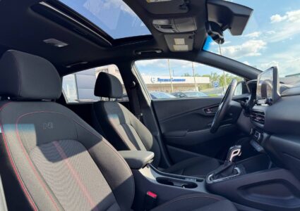 Купить марку машины Hyundai Kona 1.6 4WD 2021 в Луганске
