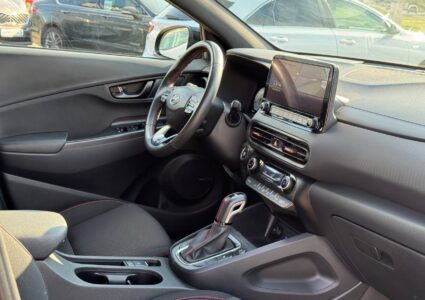 Купить марку машины Hyundai Kona 1.6 4WD 2021 в Луганске