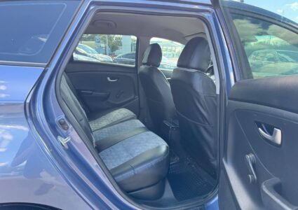 Купить марку машины Hyundai i30 2013 в Луганске