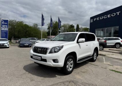 Купить марку машины Toyota Land Cruiser Prado 2013 в Луганске